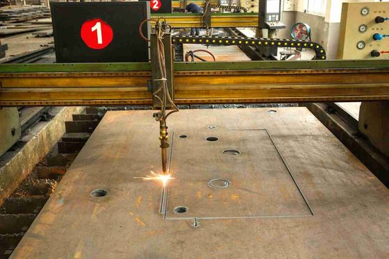 comprare Piastra di acciaio per taglio laser a foratura incorporata per applicazioni di materiali da costruzione online manufacture