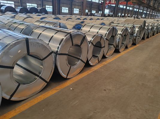 comprare Coil di acciaio galvanizzato a caldo con rivestimento in zinco Z60-Z275, resistenza al rendimento 195-420N/mm2 e larghezza 1000-1250mm online manufacture