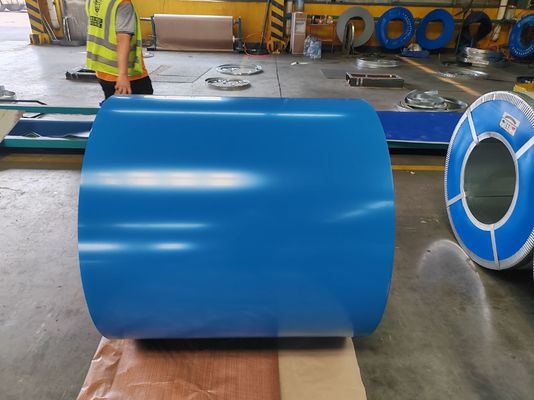 comprare PVDF bobina di acciaio a colori preverniciata larghezza 700 ∼ 1250 mm con resistenza di 180 ∼ 320 MPa per pannelli di costruzione e rivestimento esterno online manufacture