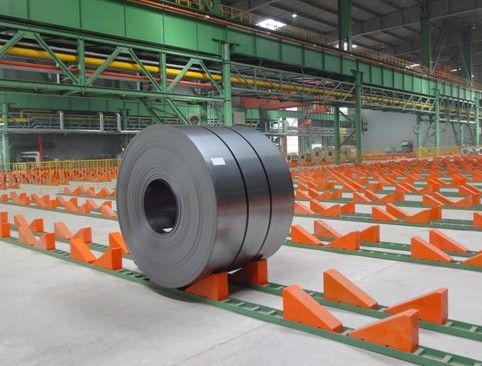 comprare Bobina in acciaio laminato a freddo con imbutitura profonda da 0,15–3,0 mm DC03 DC04 SPCC con larghezza 750–1250 mm per pannelli industriali e applicazioni di formatura online manufacture
