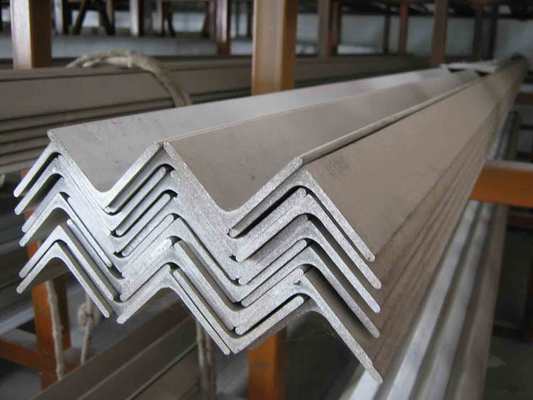 comprare ASTM A36 EN 10025 S275JR Q235 Angolo in acciaio con angolo uguale o disuguale su misura online manufacture