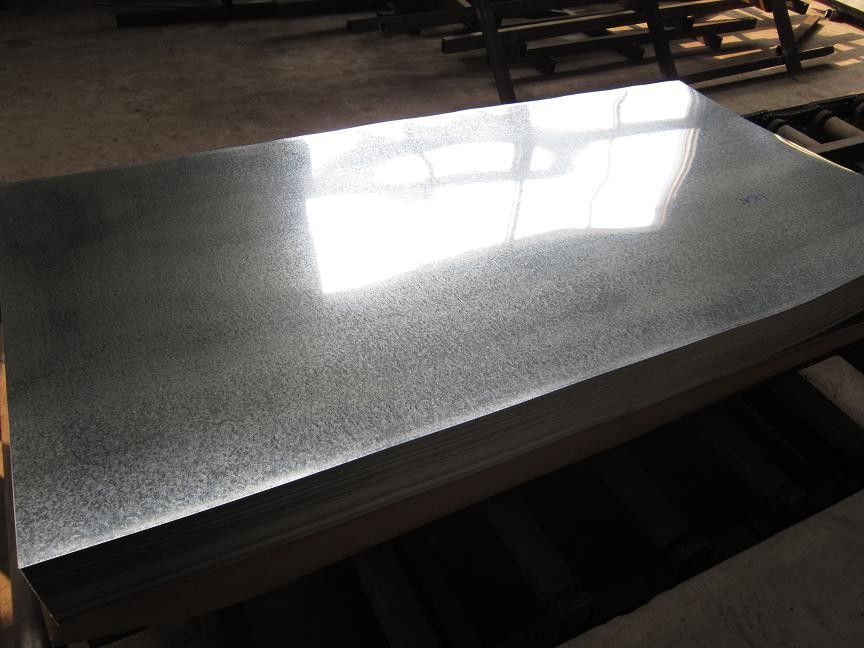 Lamiera di acciaio zincato a caldo SGCC DX51D passivato (cromato) Z40–Z275 da 0,15–3,8 mm per applicazioni di copertura