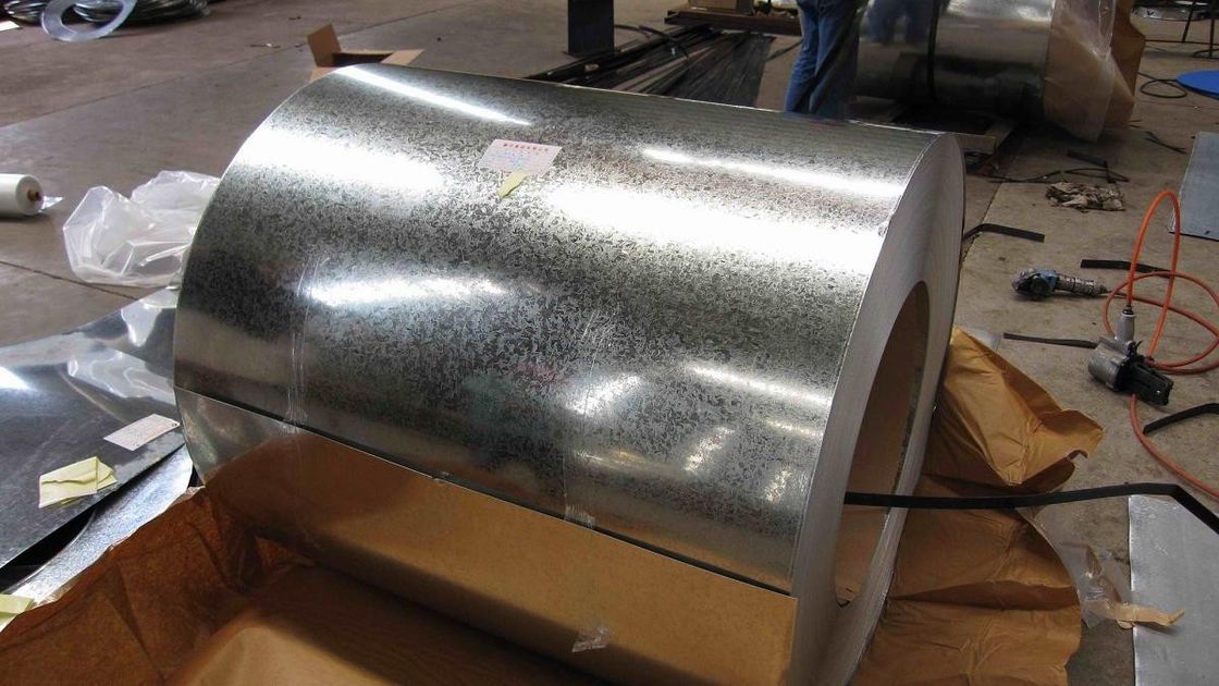Striscia di acciaio galvanizzato a caldo cromato a 22 calibri con spangolo regolare per parti di mobili e fabbricazione di larghezza stretta