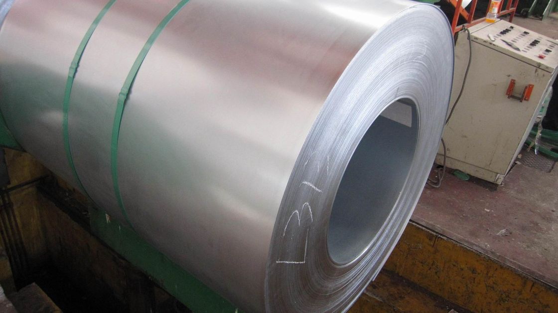 Striscia di acciaio zincato a caldo con lustrini regolari da 30–1500 mm con rivestimento in zinco Z40–Z450