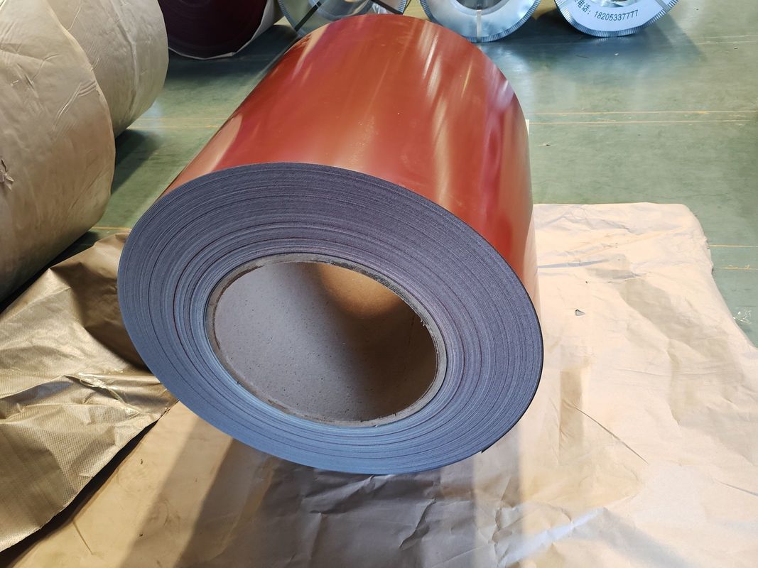 DX51D+Z Lamiera di acciaio zincata preverniciata con rivestimento superiore da 10–25 µm e spessore da 0,11–1,2 mm per pannelli da costruzione