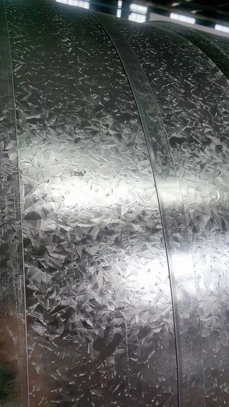 2.0 mm bobina di acciaio galvanizzato Z275 con bordo a fessura per uso industriale e edile durevole
