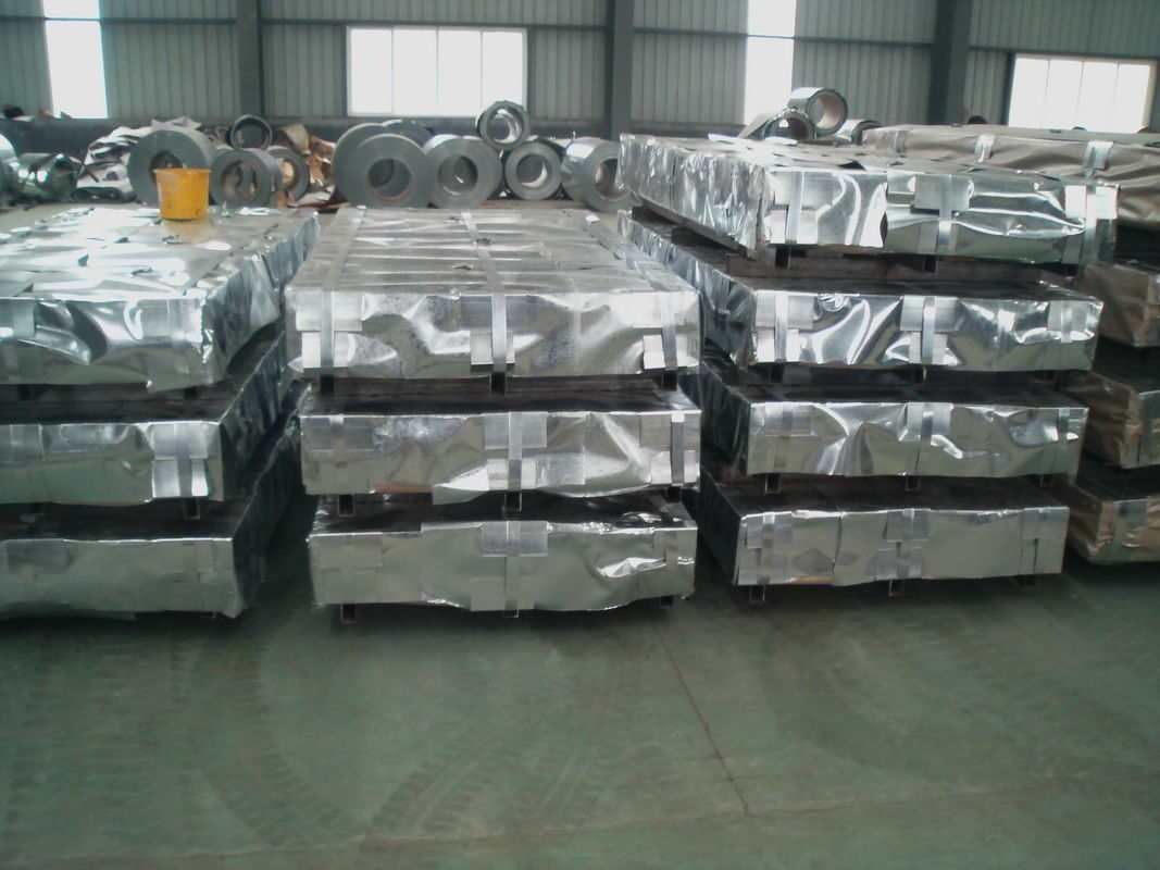 JIS SGCC / SGCH / G550 Lastra galvanizzata ondulata per tetti e pareti di costruzione