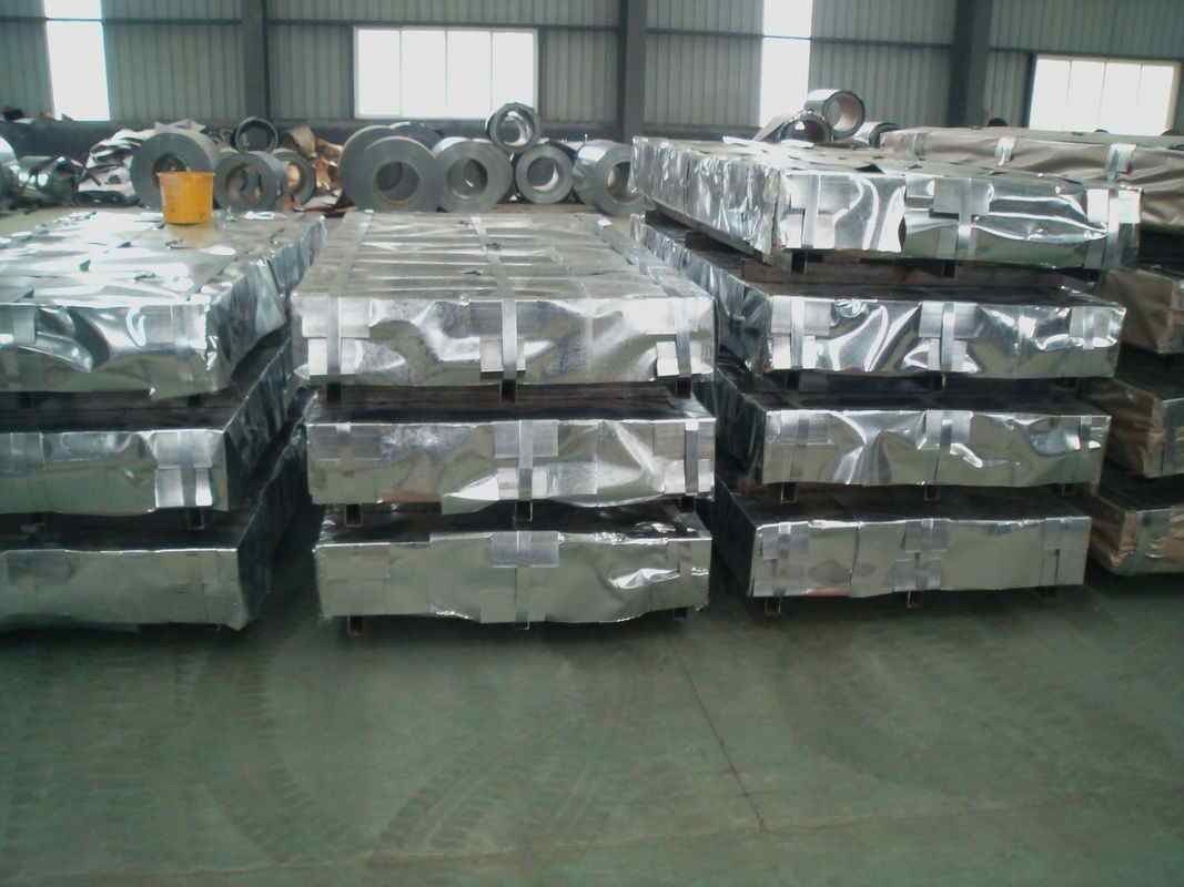 JIS SGCC / SGCH / G550 Lastra galvanizzata ondulata con rivestimento Z20  Z275 per applicazioni su tetto e pareti