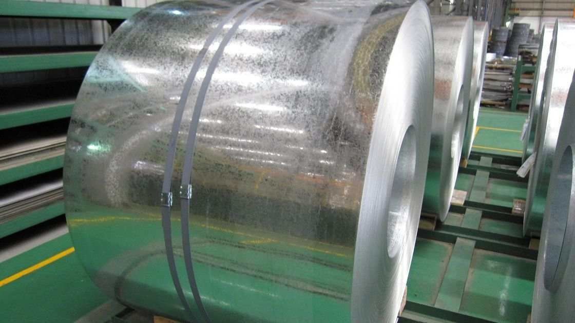 Striscia di acciaio zincato a caldo con lustrini regolari o grandi con superficie passivata e oliata