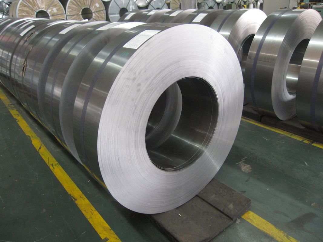 304 / 316 / 430 Striscia di acciaio laminata a freddo in bobina con finitura 2B / BA, larghezza 7 mm - 350 mm