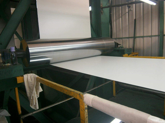 750×1250 mm bobine di acciaio colorate pre-tinte con rivestimento in zinco Z60×Z275 per applicazioni di copertura e costruzione
