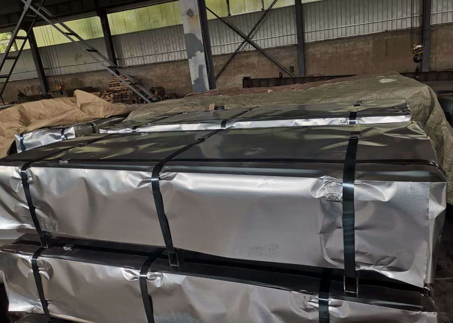 Lamiera di acciaio GI preverniciata standard JIS G3312 0,12–1,00 mm per coperture e pannelli a parete