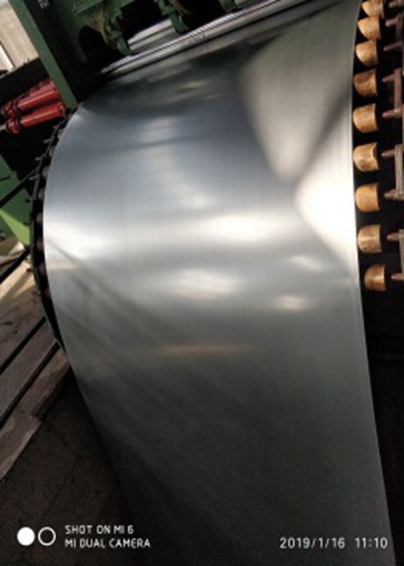 Bobina di acciaio zincato a caldo senza spangle da 35-1250 mm con rivestimento di zinco da 60-275 g/m² per materiali da costruzione e lavorazione di nastri