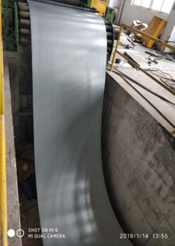 Normal Spangle Oiled JIS G3302 Hot Dip Galvanized Steel Coil con larghezza 35 ̊1250 mm per pannelli di mobili e lavorazione di fogli