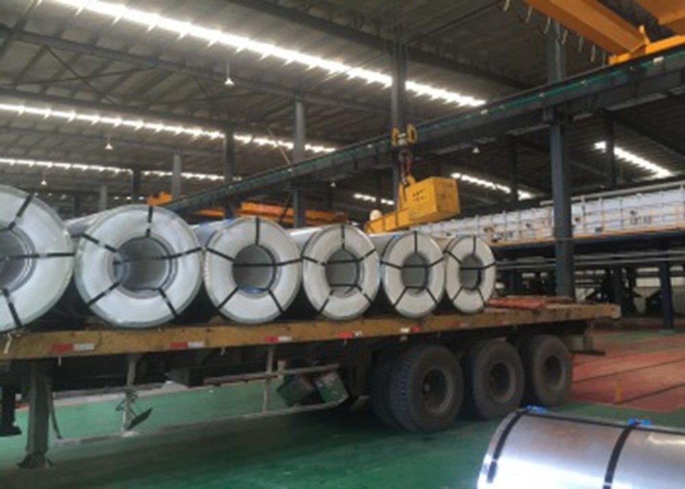 DX51D / DX52D / DX53D bobina di acciaio galvanizzato a caldo con rivestimento in zinco da 40 ‰ 275 g/m2 per la lavorazione di pannelli per costruzioni e apparecchiature