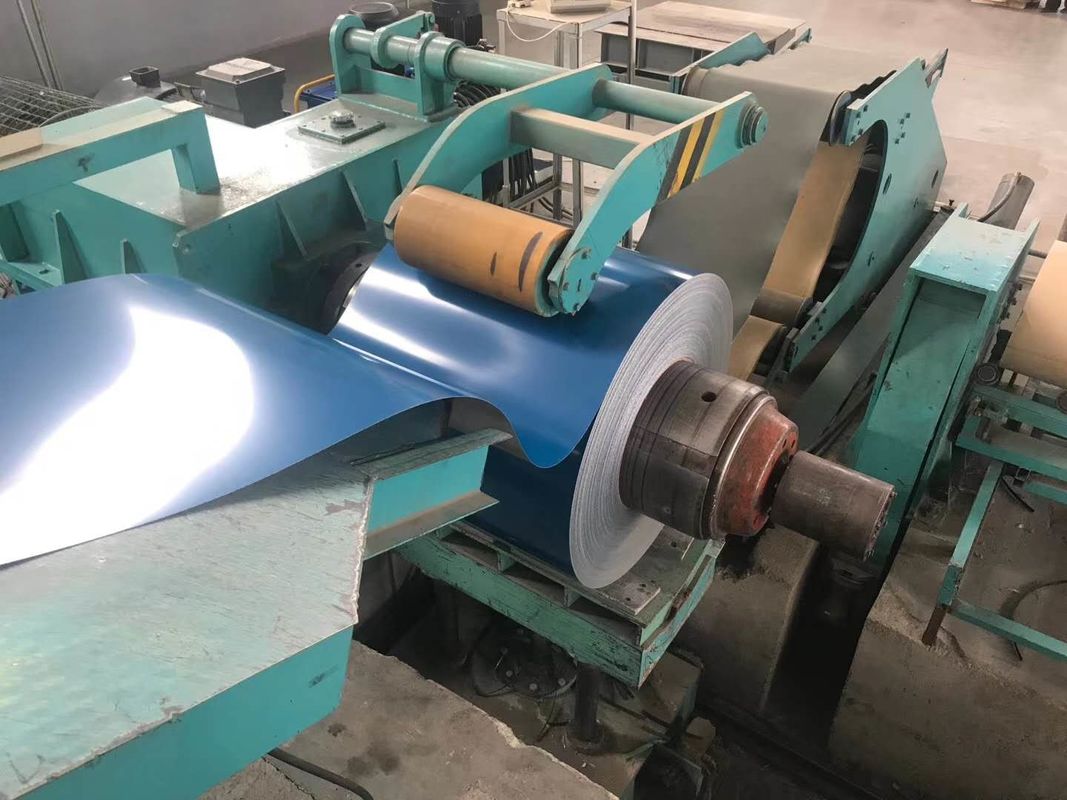 DX51D PPGI bobina di acciaio galvanizzato preverniciato fino a 1500 mm di larghezza per applicazioni di piastre di contenitori e coperture