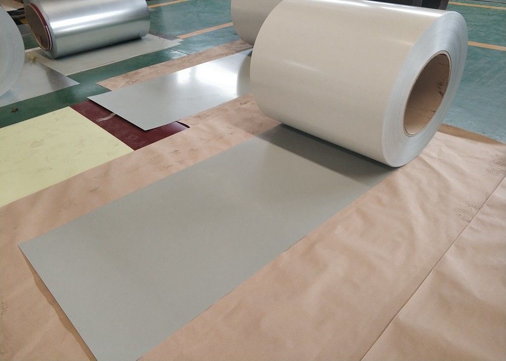 JIS CGCC di taglio personalizzato bobine di acciaio colorate pre-tinte per applicazioni meccaniche, elettriche e edilizie
