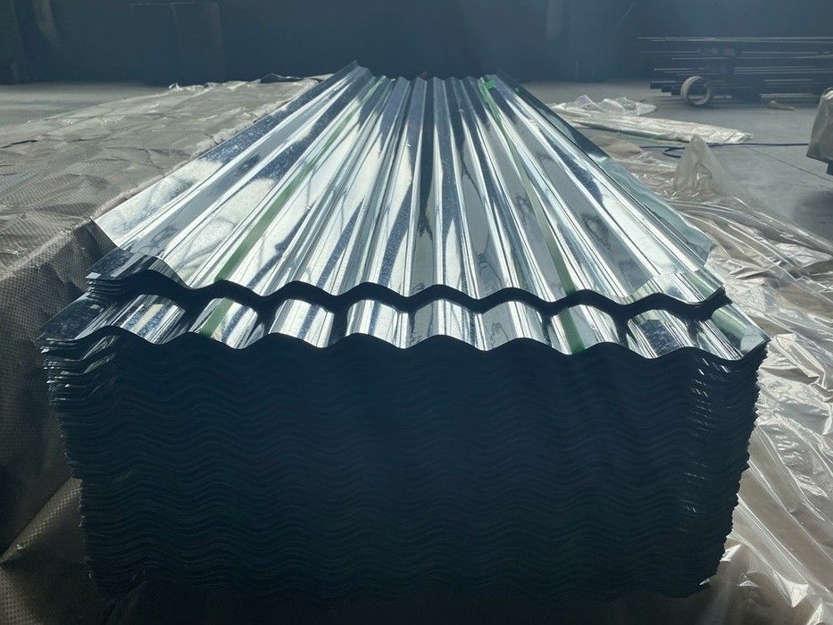 Lamiera ondulata zincata SGCH a spangle regolare con larghezza effettiva di 650 mm e rivestimento di zinco da 60-275 g/m²