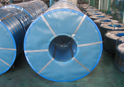 750×1250 mm bobina di acciaio galvanizzato rivestita di zinco a caldo con superficie spangolare per costruzioni e fabbricazioni industriali